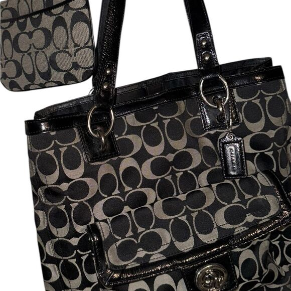 Coach Set! Great price ! - Picture 2 of 16